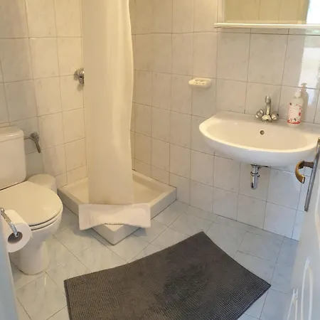 Epi لورداهاتا